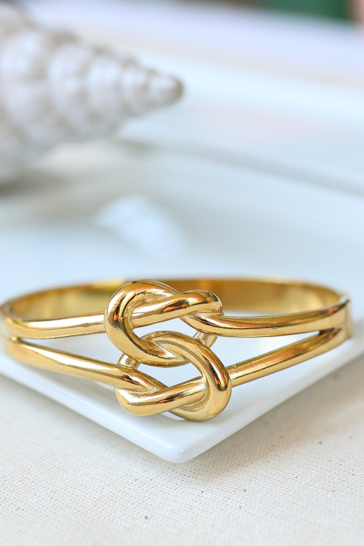 Infinity Knot Çelik Kelepçe